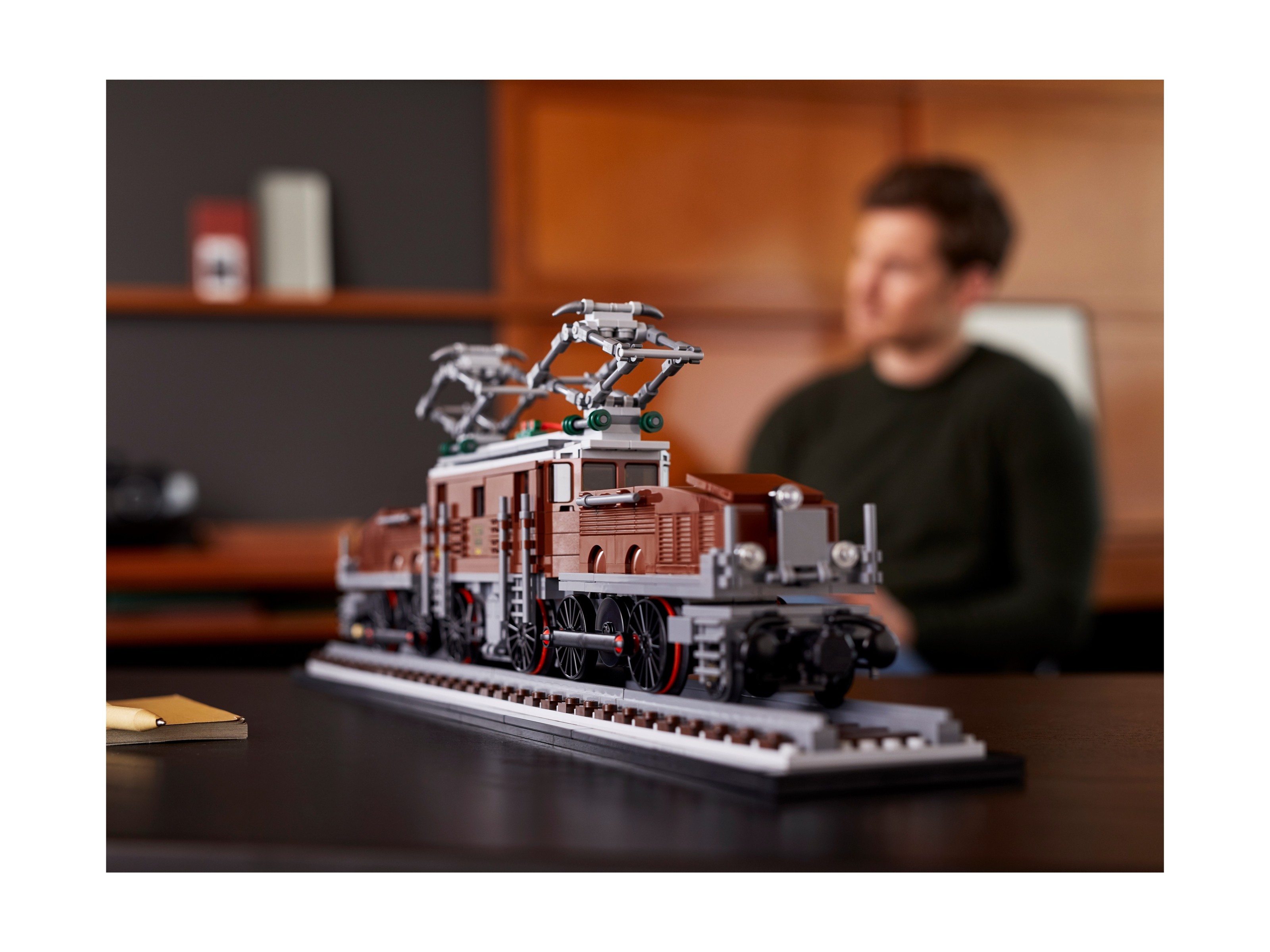 LEGO Icons - Lokomotywa Crocodile