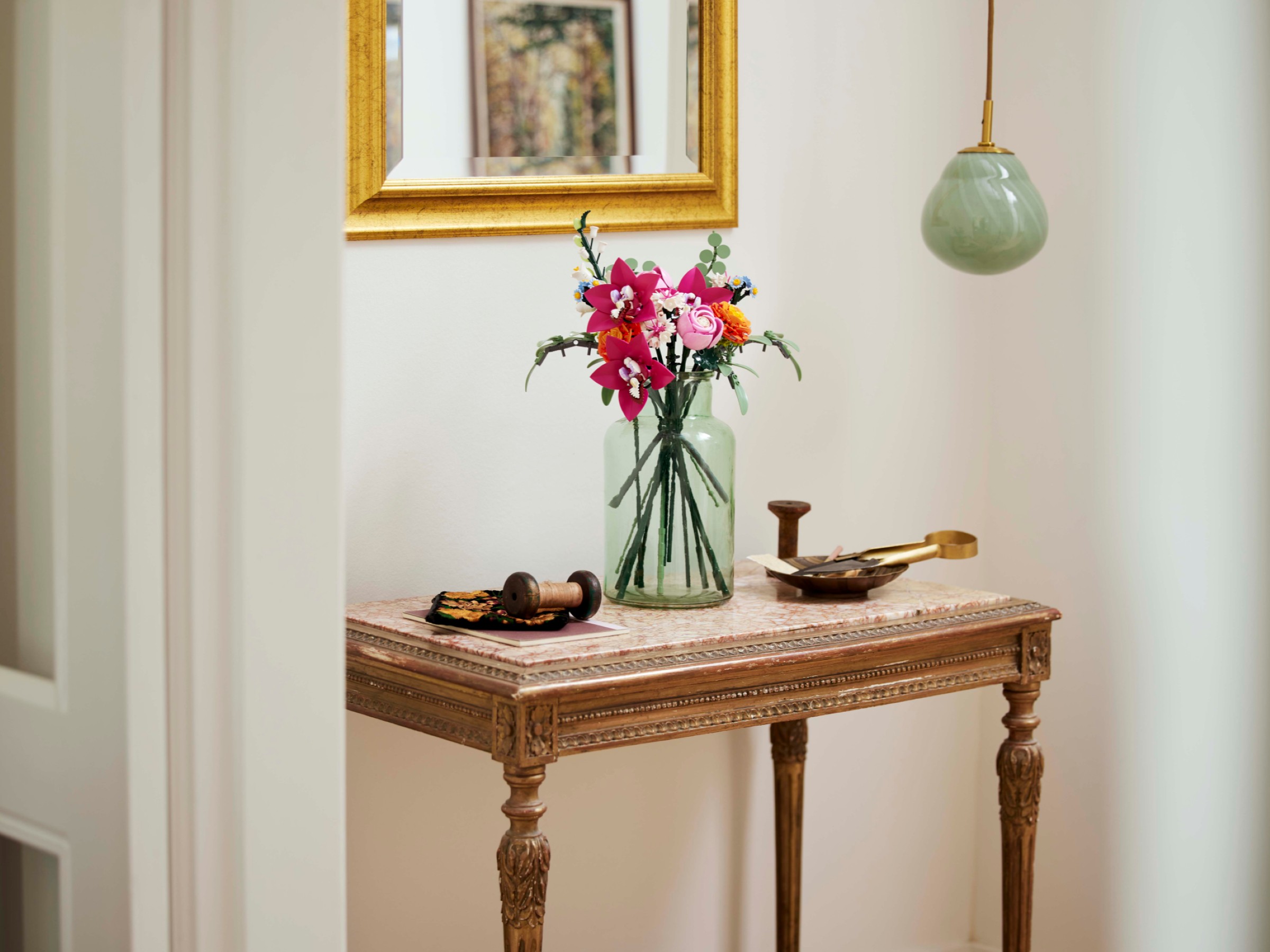 LEGO Botanicals - Piękny bukiet różowych kwiatów