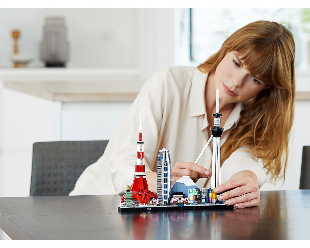 LEGO Architecture - Tokio