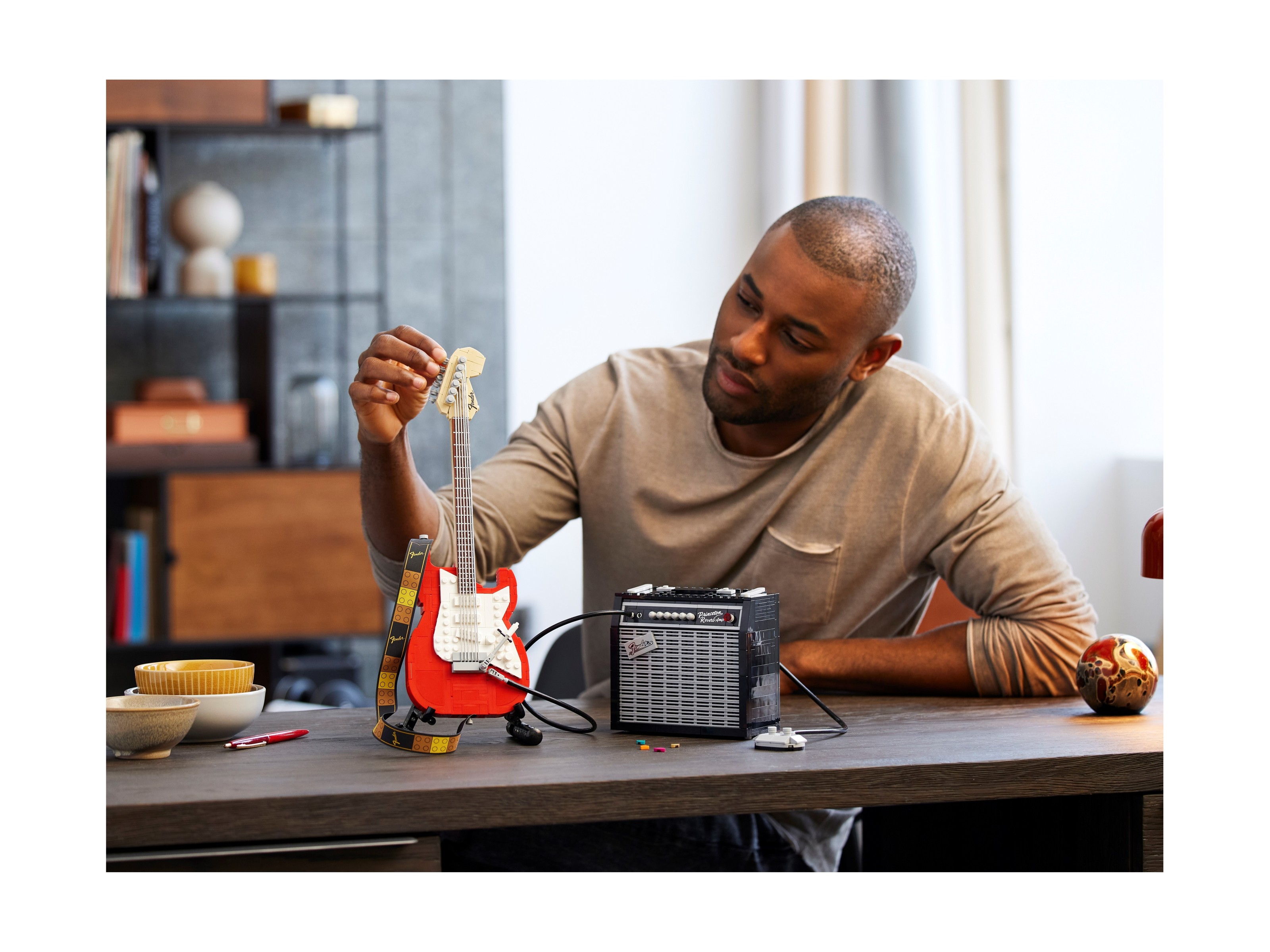 LEGO Ideas - LEGO® Ideas Fender® Stratocaster™