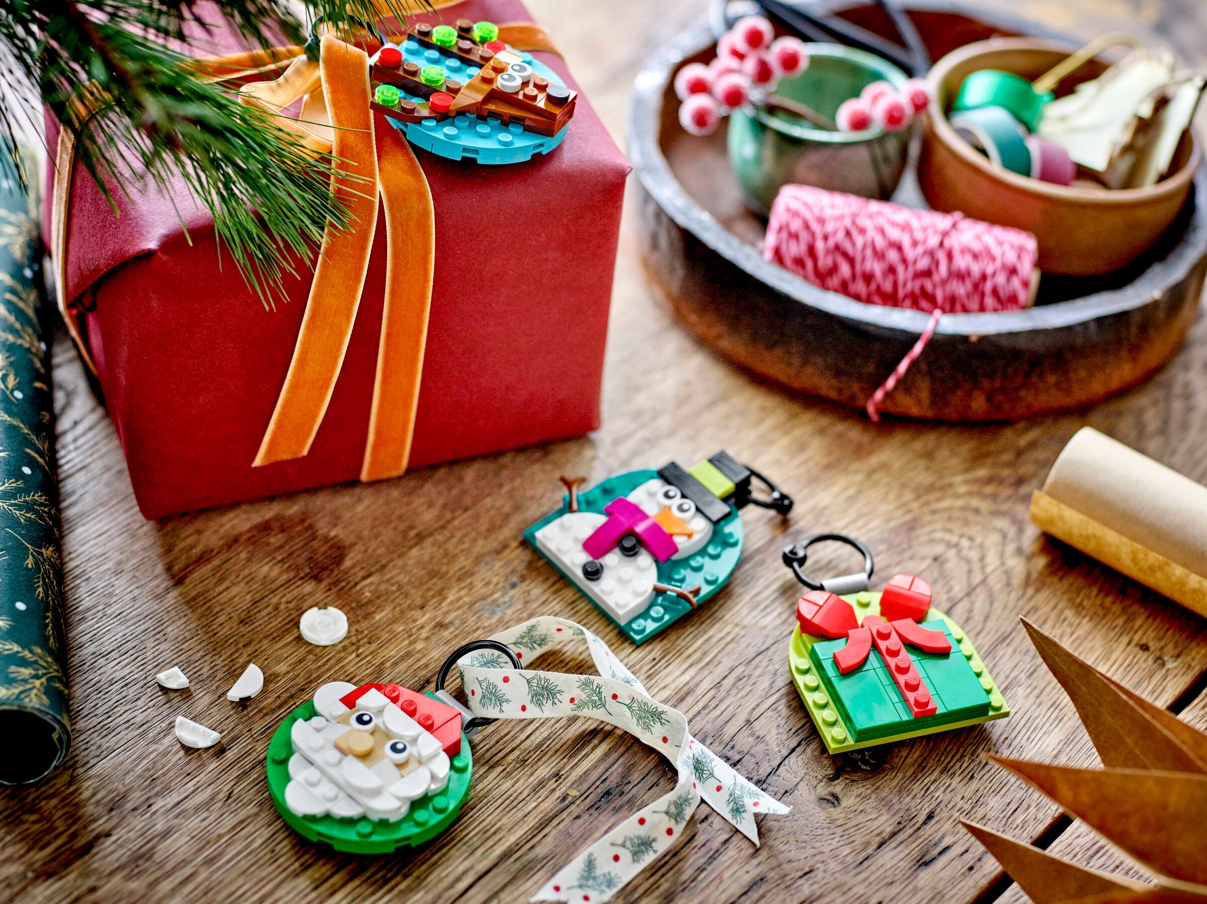 LEGO Okolicznościowe - Kolekcja ozdób świątecznych