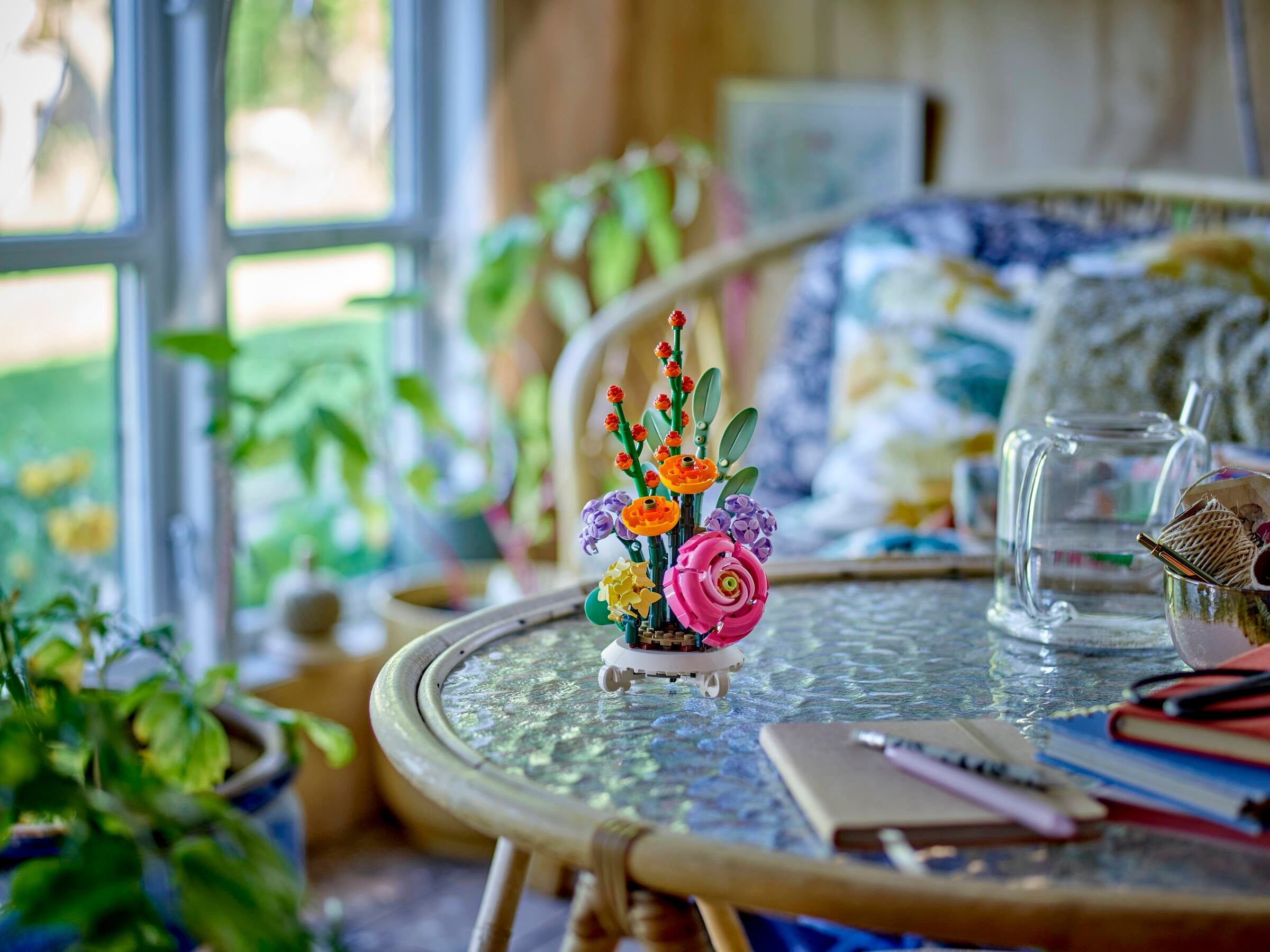 LEGO Botanicals - Doniczka z rozmaitymi kwiatami