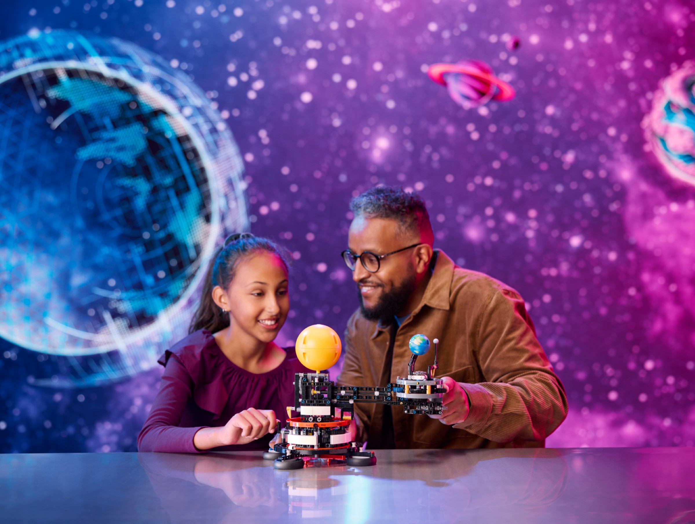 LEGO Technic - Planeta Ziemia i Księżyc na orbicie