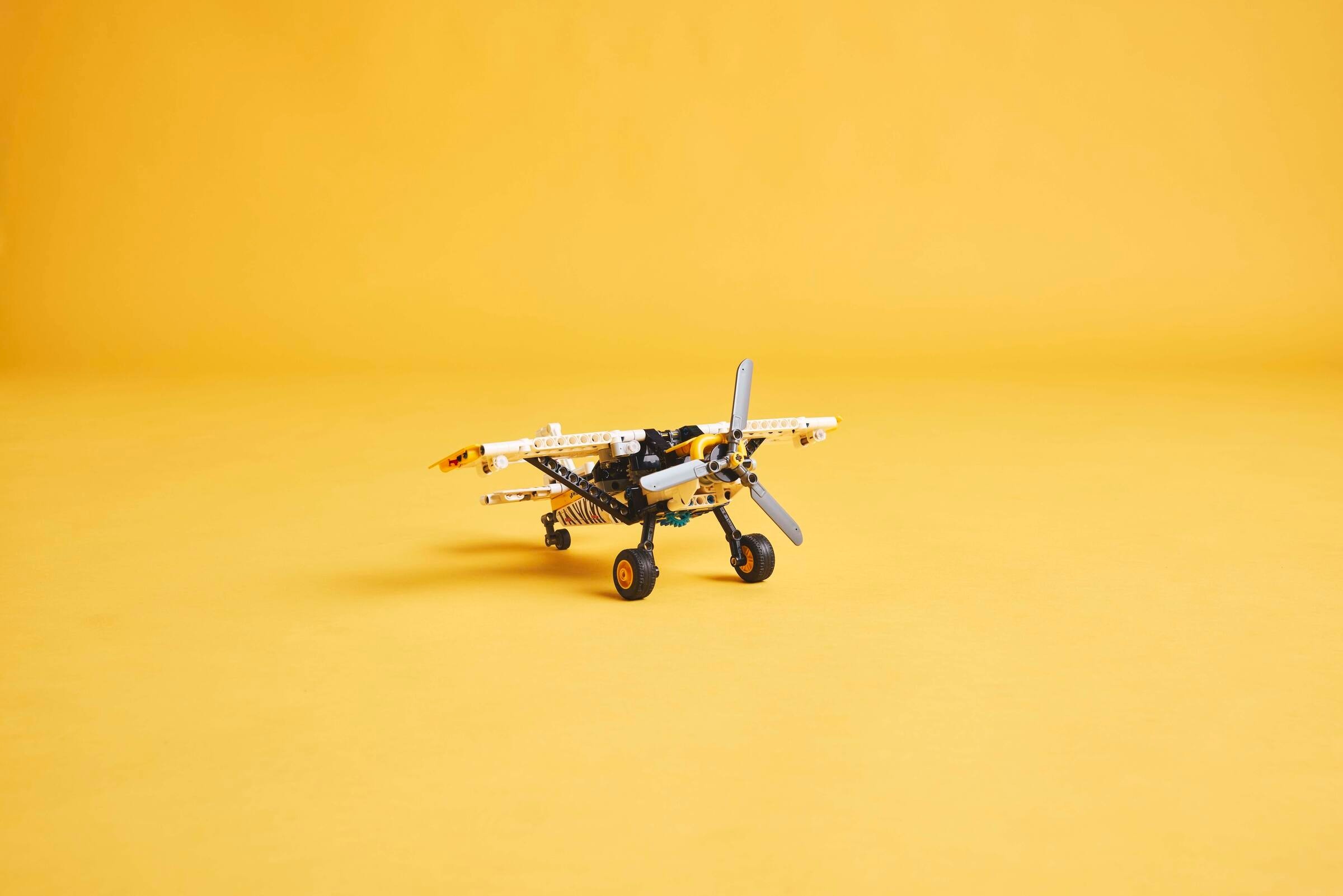 LEGO Technic - Samolot transportowy