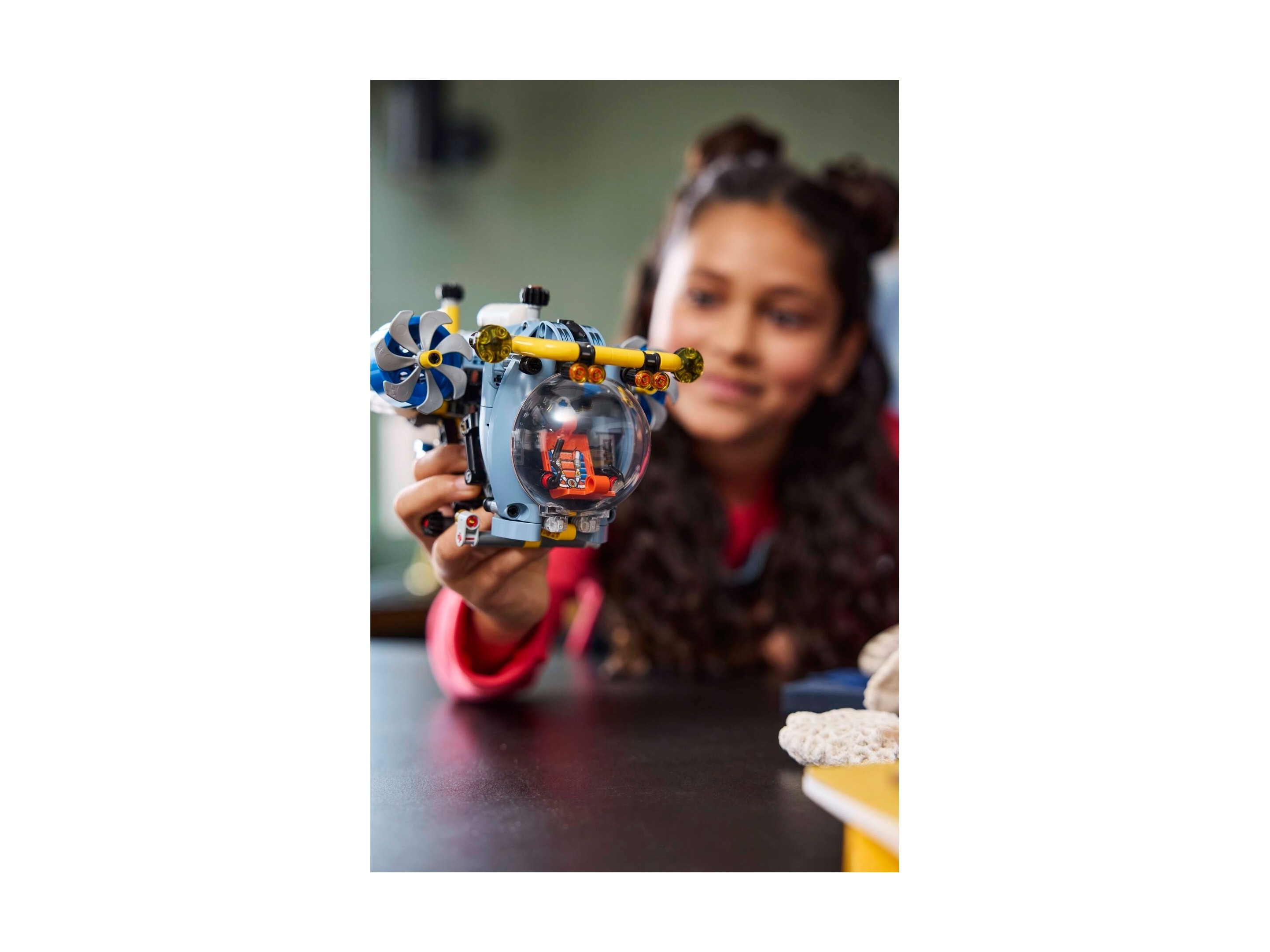 LEGO Technic - Badawcza łódź podwodna