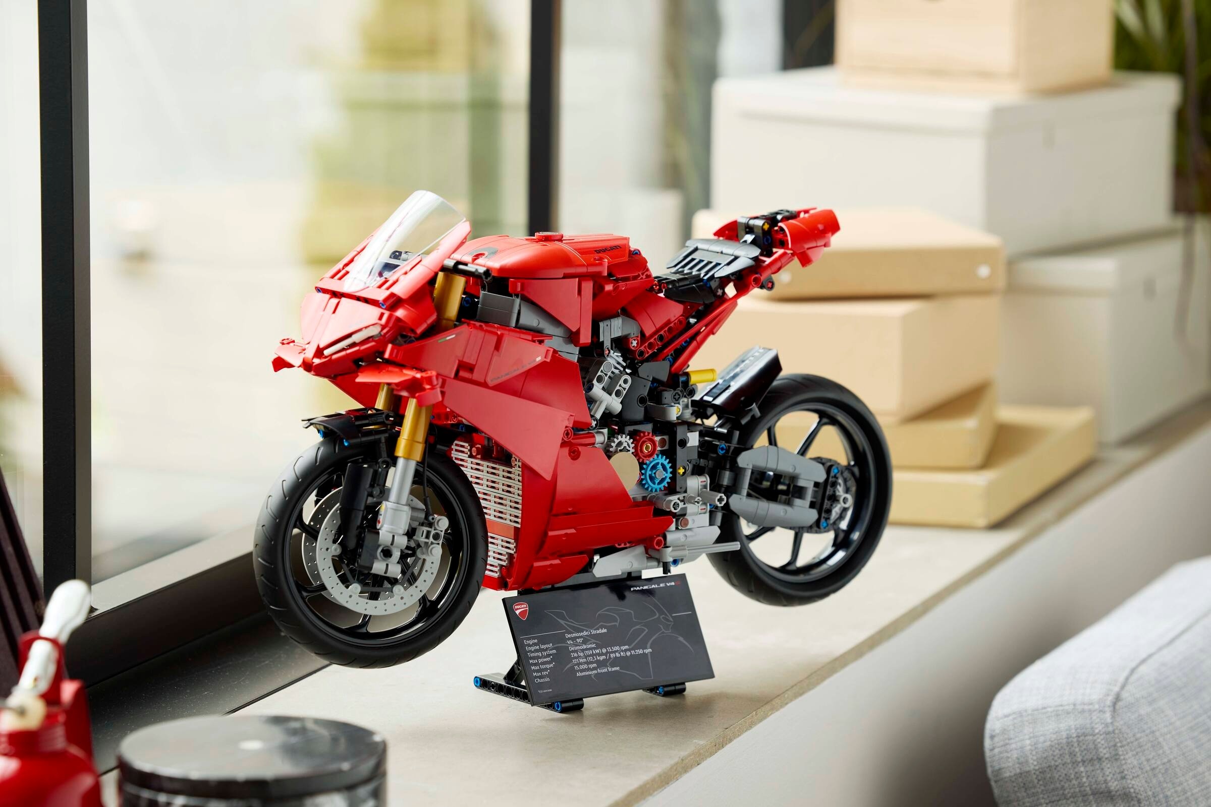 LEGO Technic - Motocykl Ducati Panigale V4 S