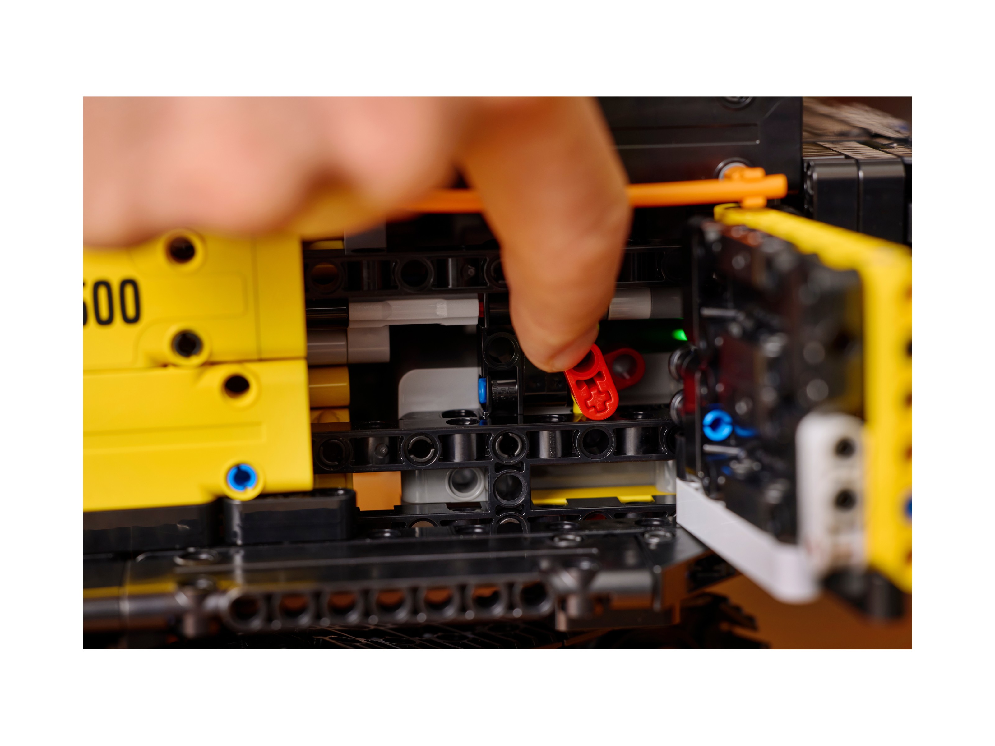 LEGO Technic - Koparka Volvo EC500 Hybrid