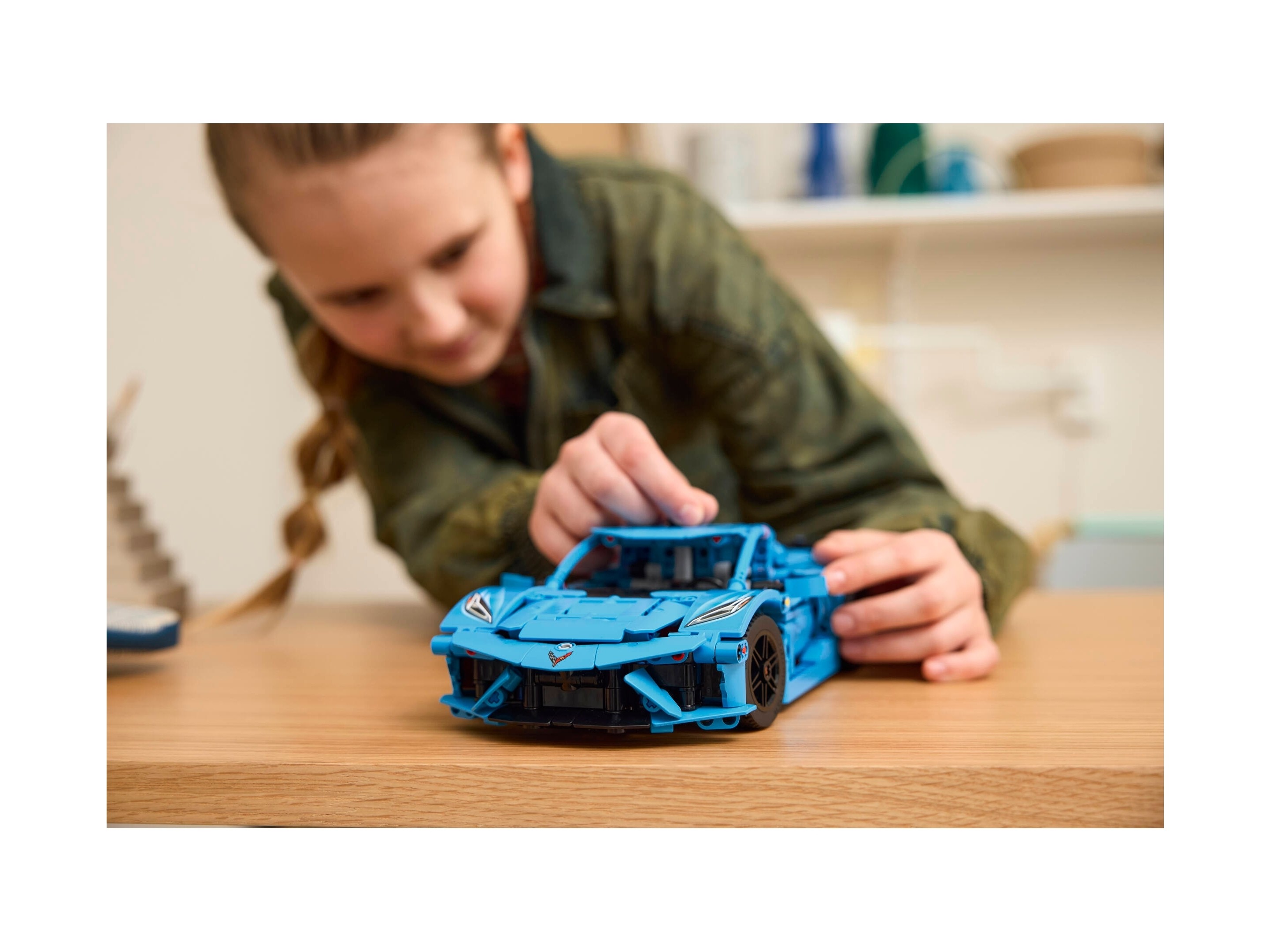 LEGO Technic - Niebieski Chevrolet Corvette Stingray