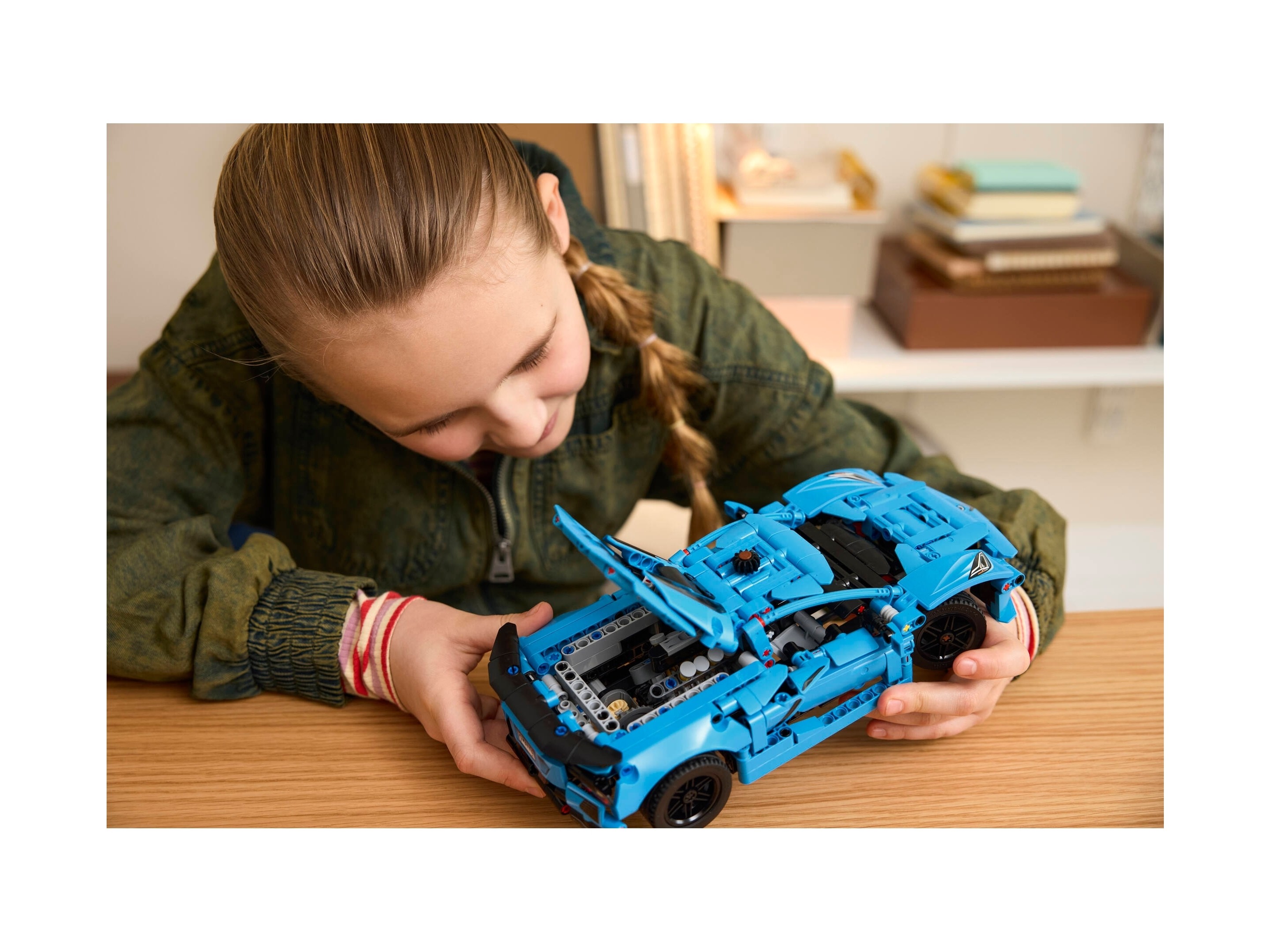 LEGO Technic - Niebieski Chevrolet Corvette Stingray