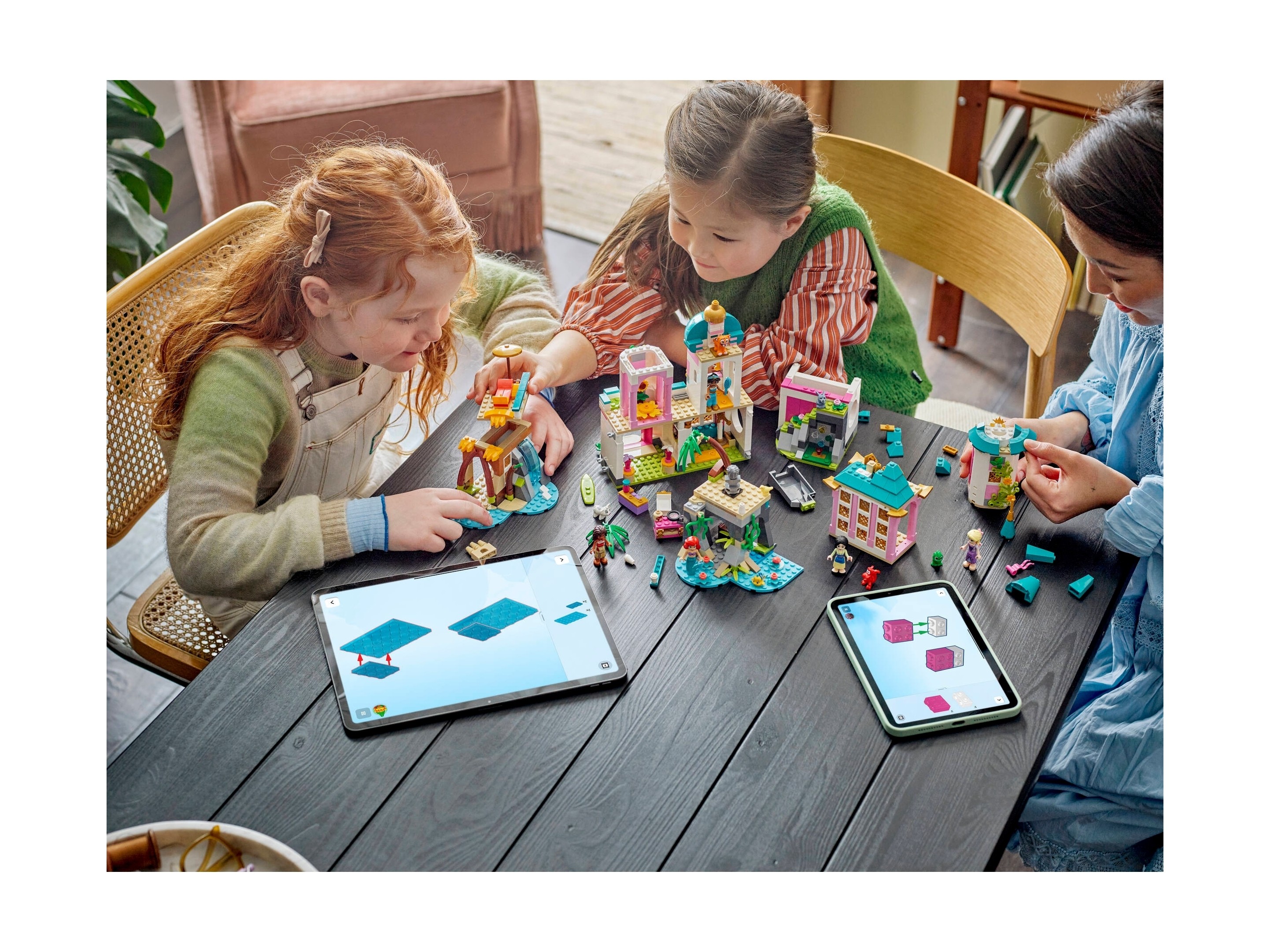 LEGO Disney - Zamek księżniczek i królewskie zwierzaki