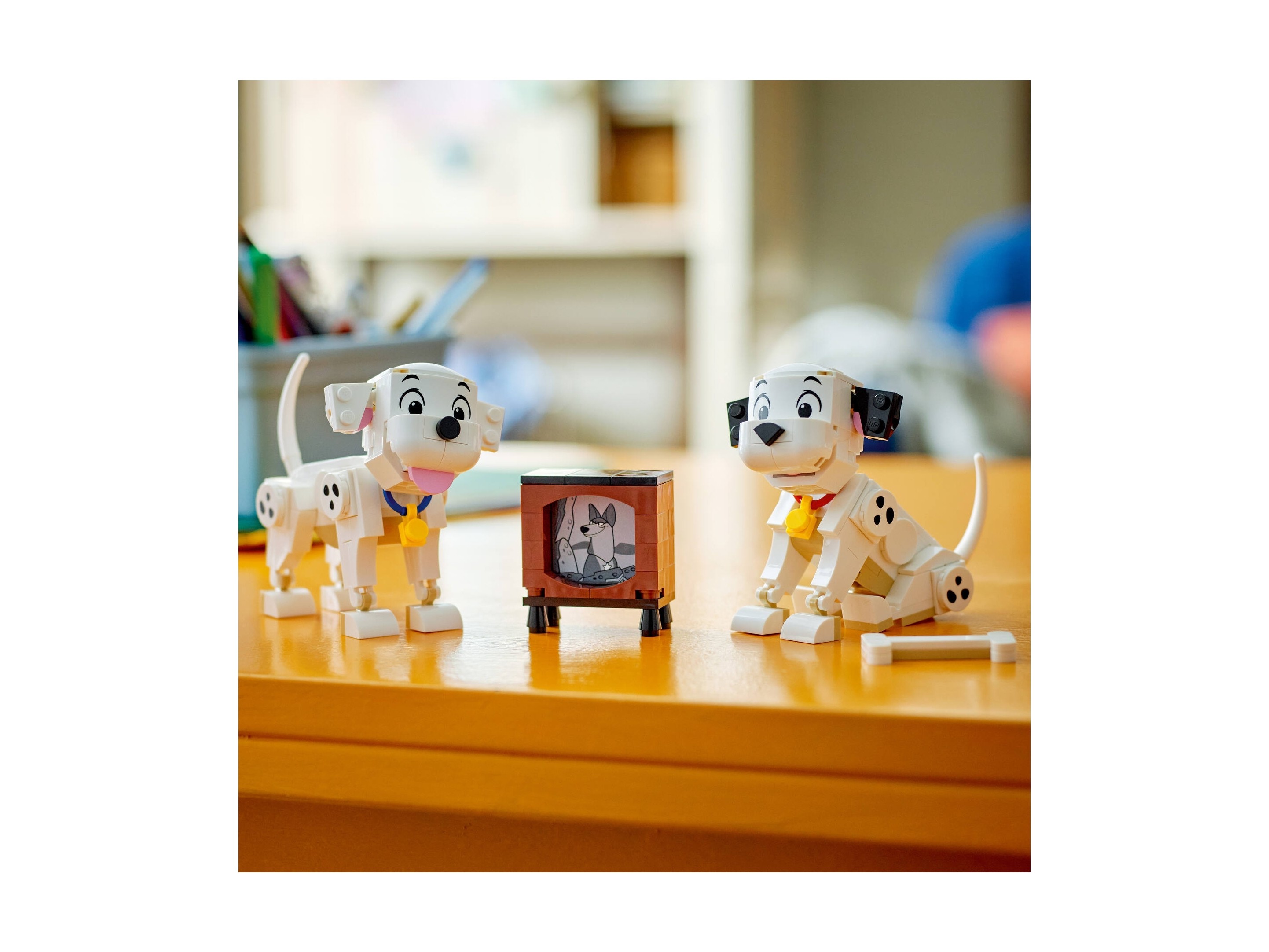 LEGO Disney - 101 dalmatyńczyków - Szczeniaczki Szczęściarz i Penny