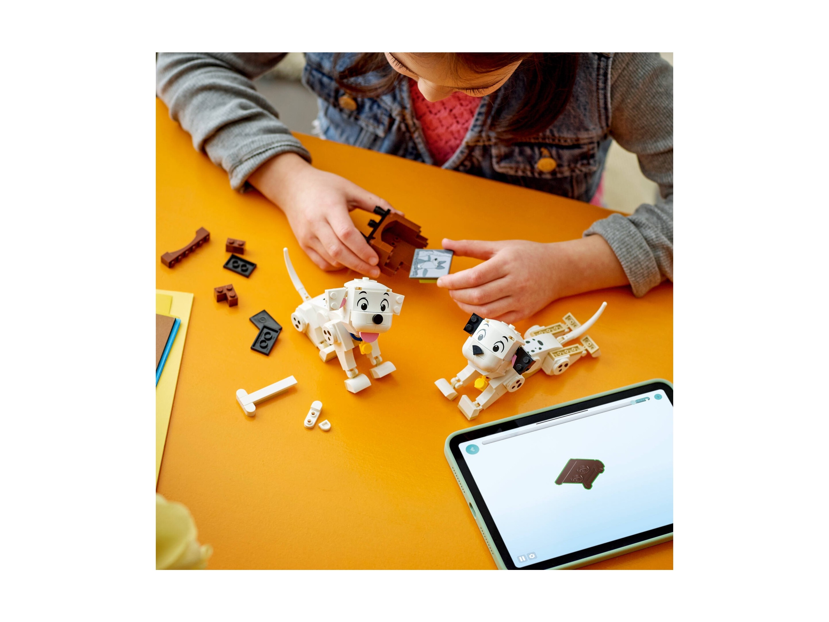 LEGO Disney - 101 dalmatyńczyków - Szczeniaczki Szczęściarz i Penny