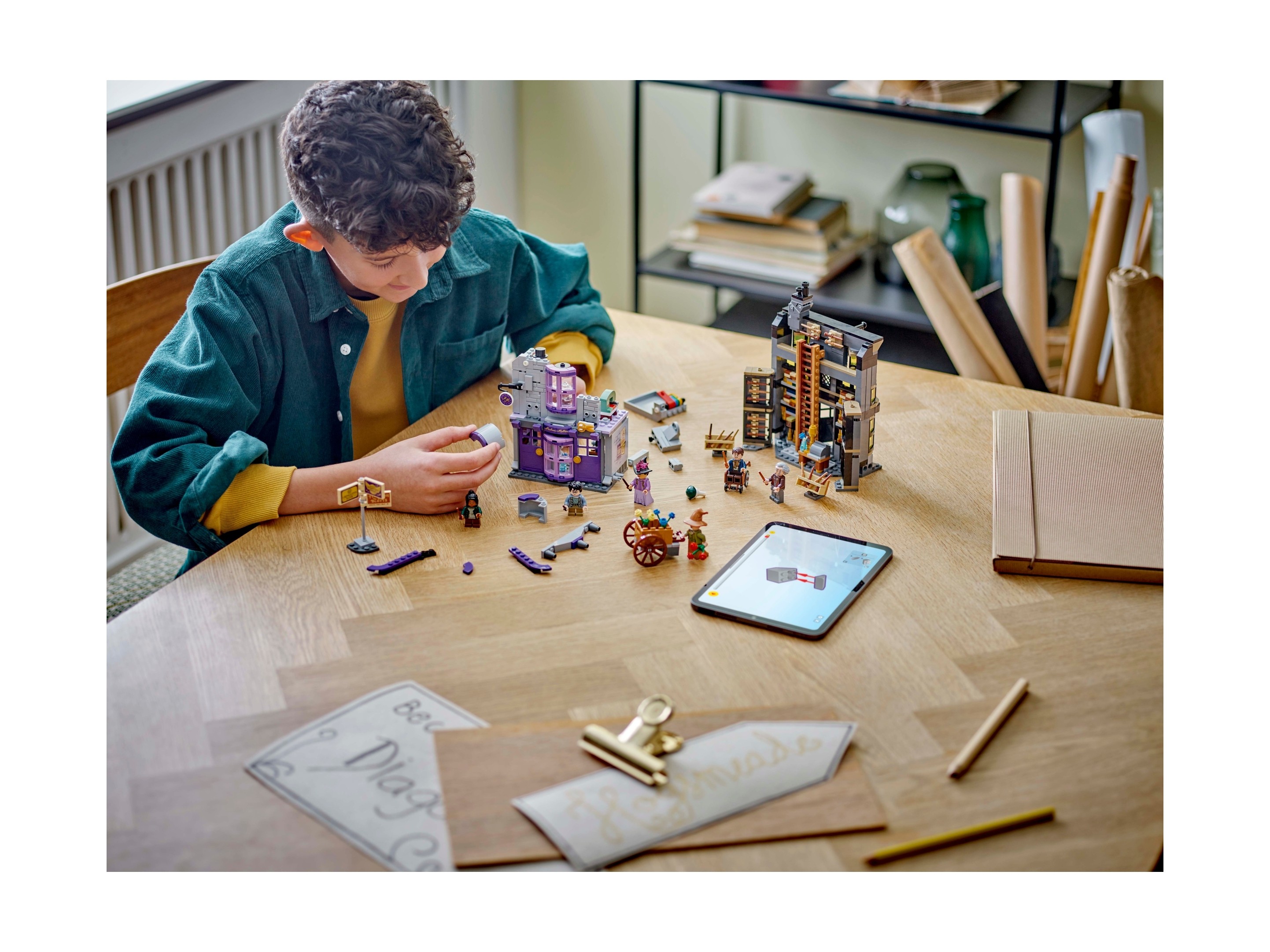 LEGO Harry Potter - Sklepy Ollivandera™ i Madame Malkin