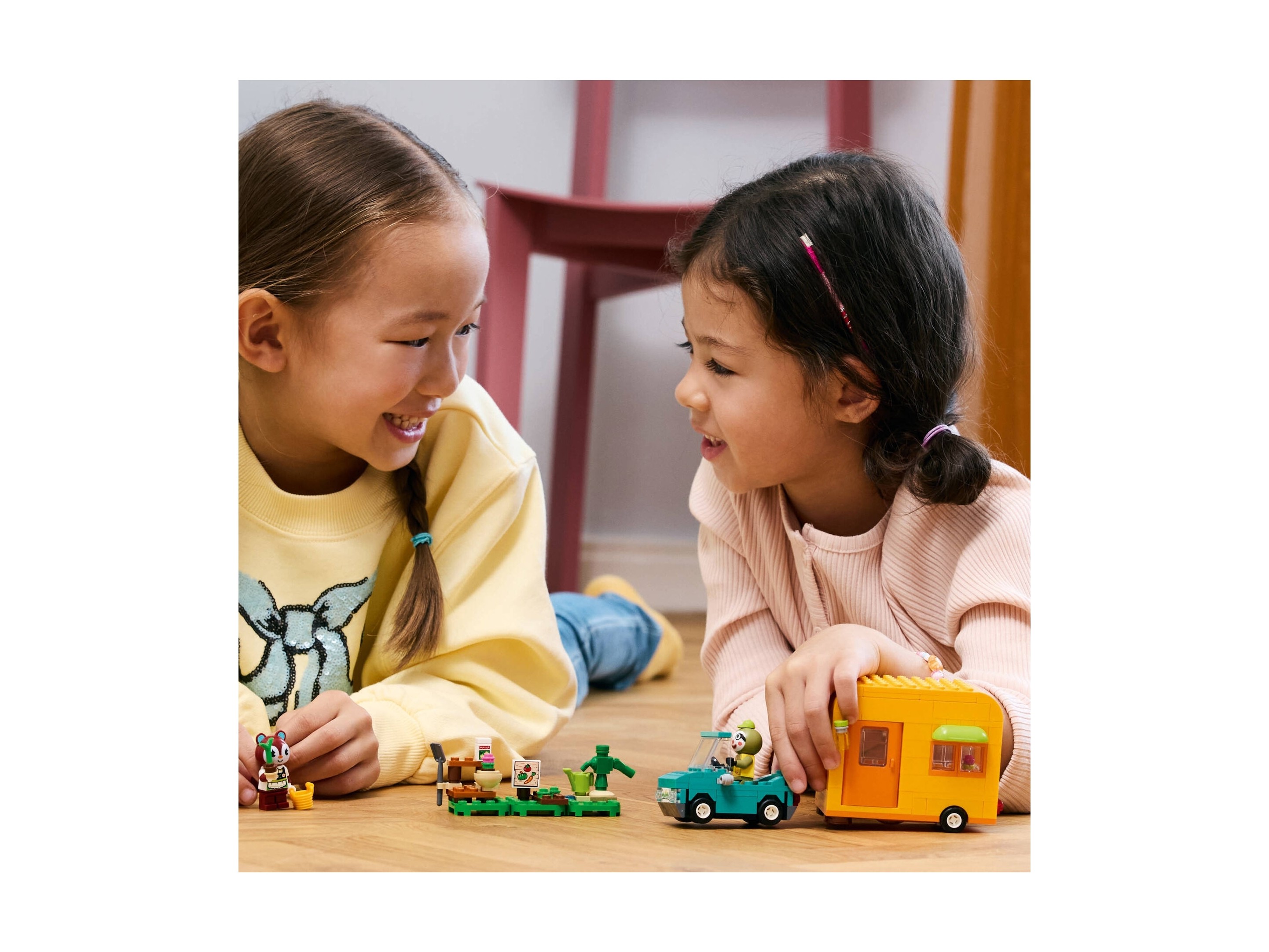 LEGO Animal Crossing - Leif i jego karawan oraz sklep ogrodniczy