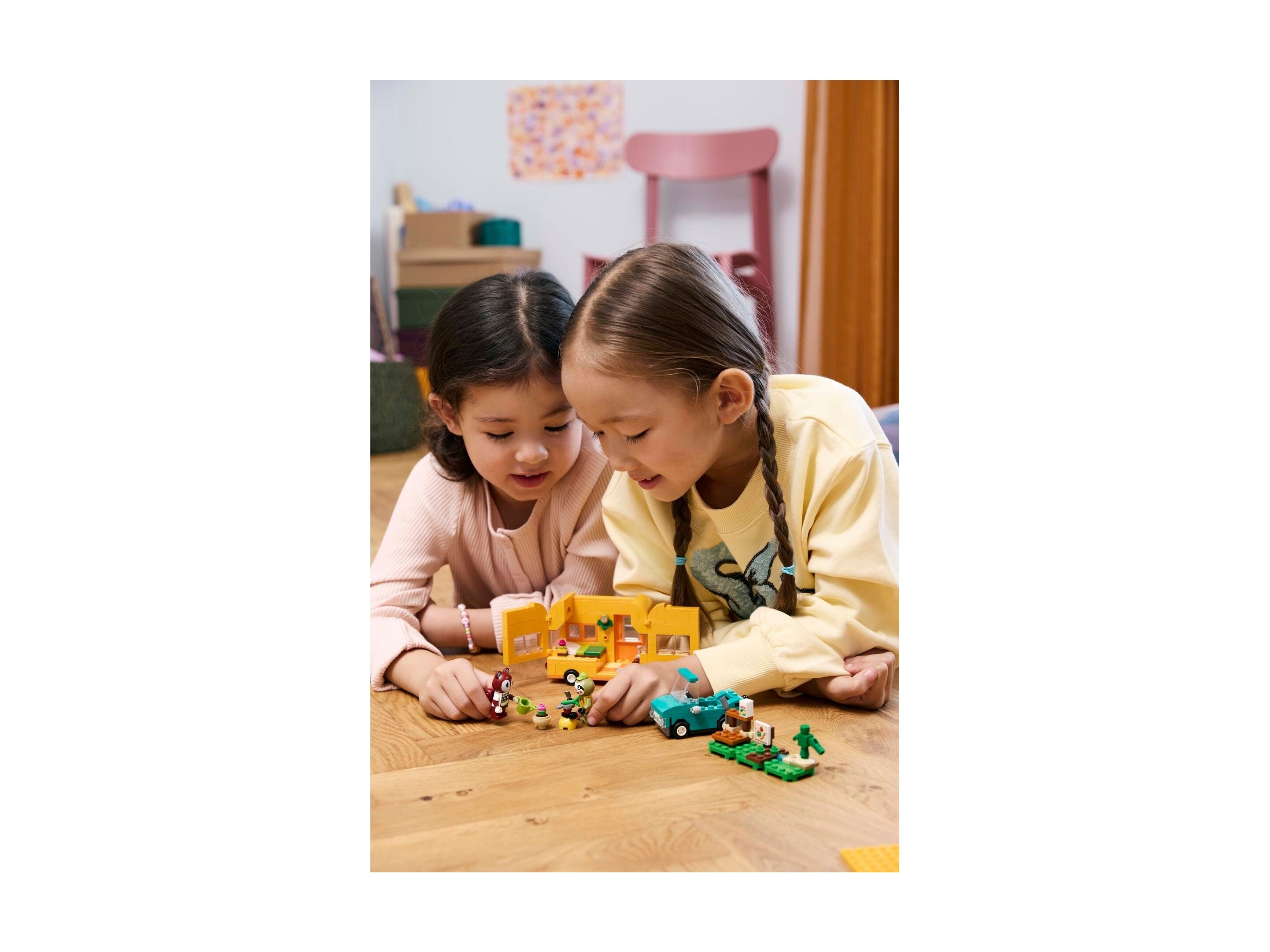 LEGO Animal Crossing - Leif i jego karawan oraz sklep ogrodniczy