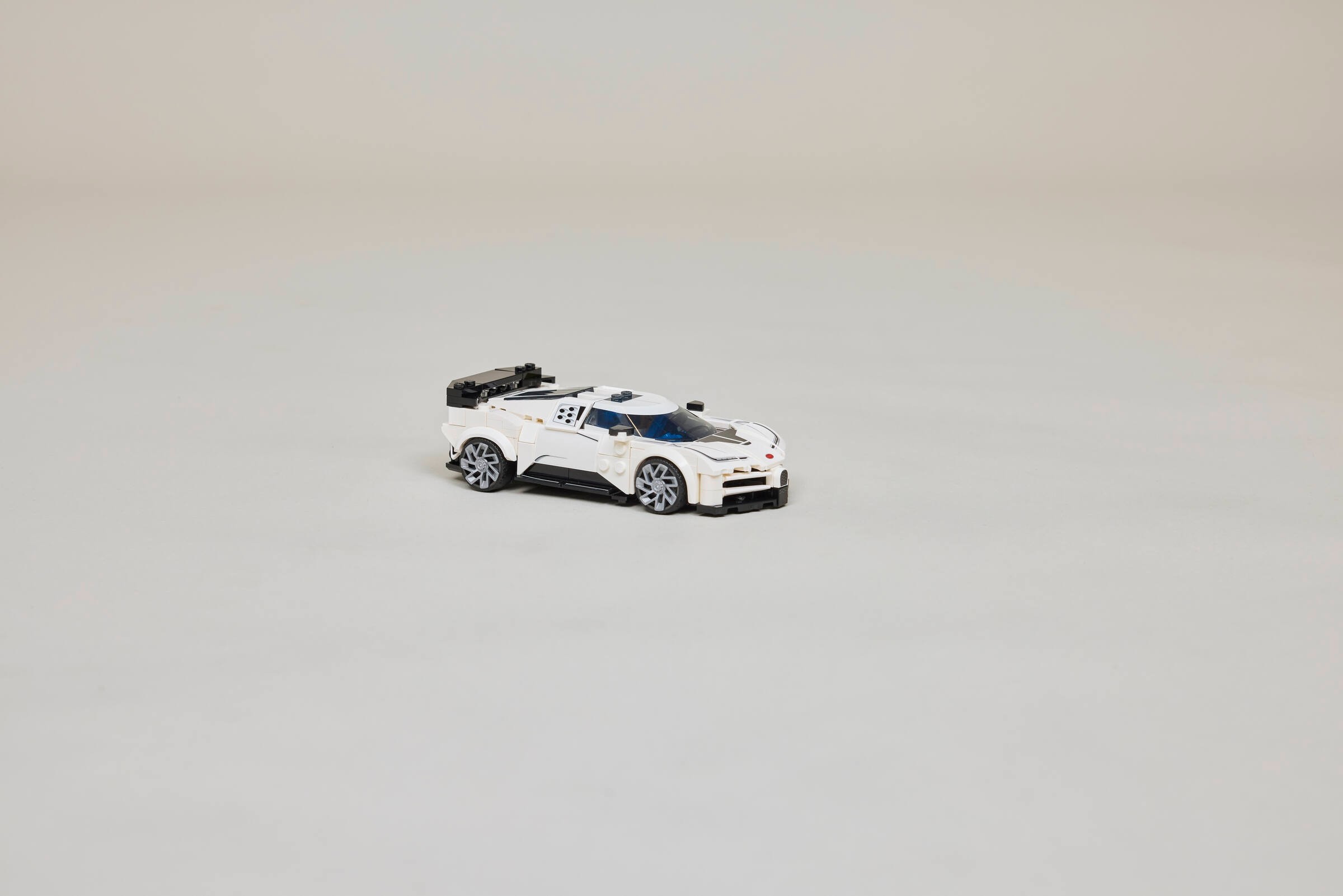 LEGO Speed Champions - Hipersamochód Bugatti Centodieci