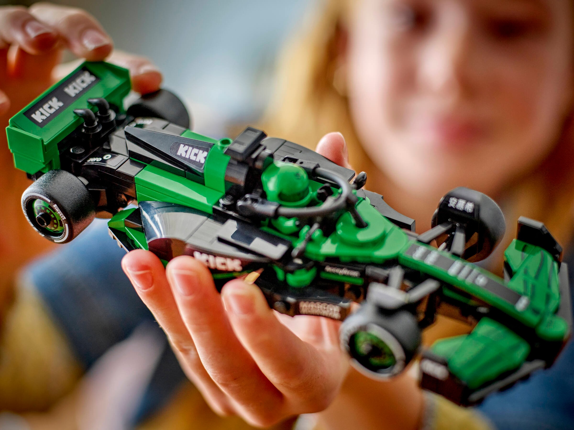 LEGO Speed Champions - Bolid F1® KICK Sauber Team C44